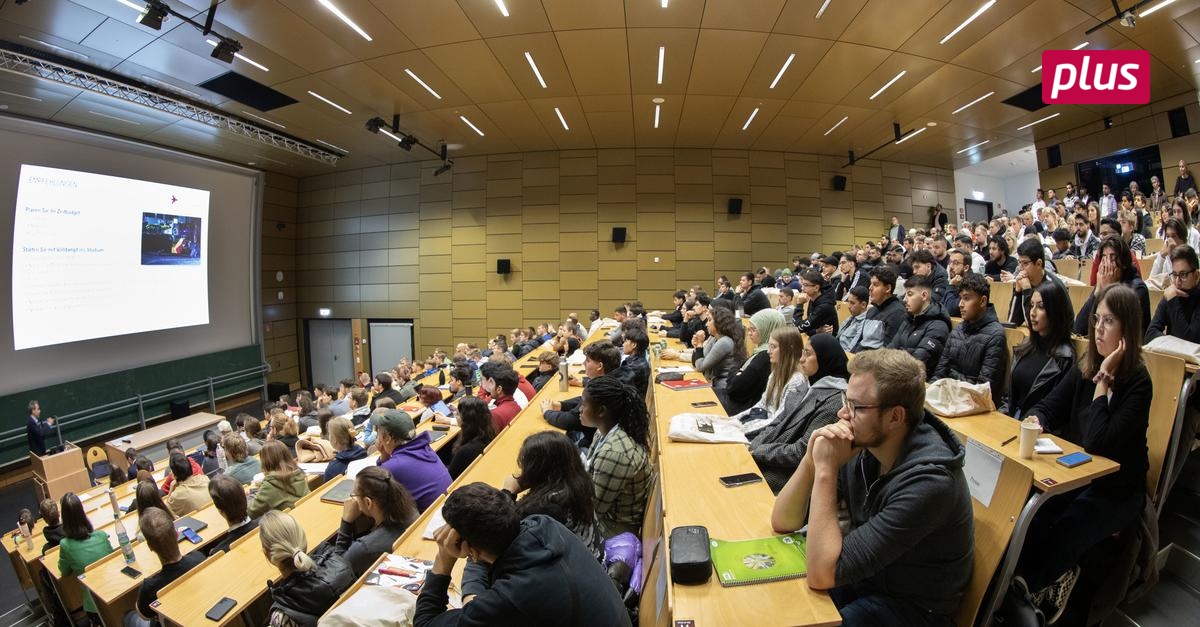 Rüsselsheim Hochschule RheinMain heißt Erstsemesterwillkommen